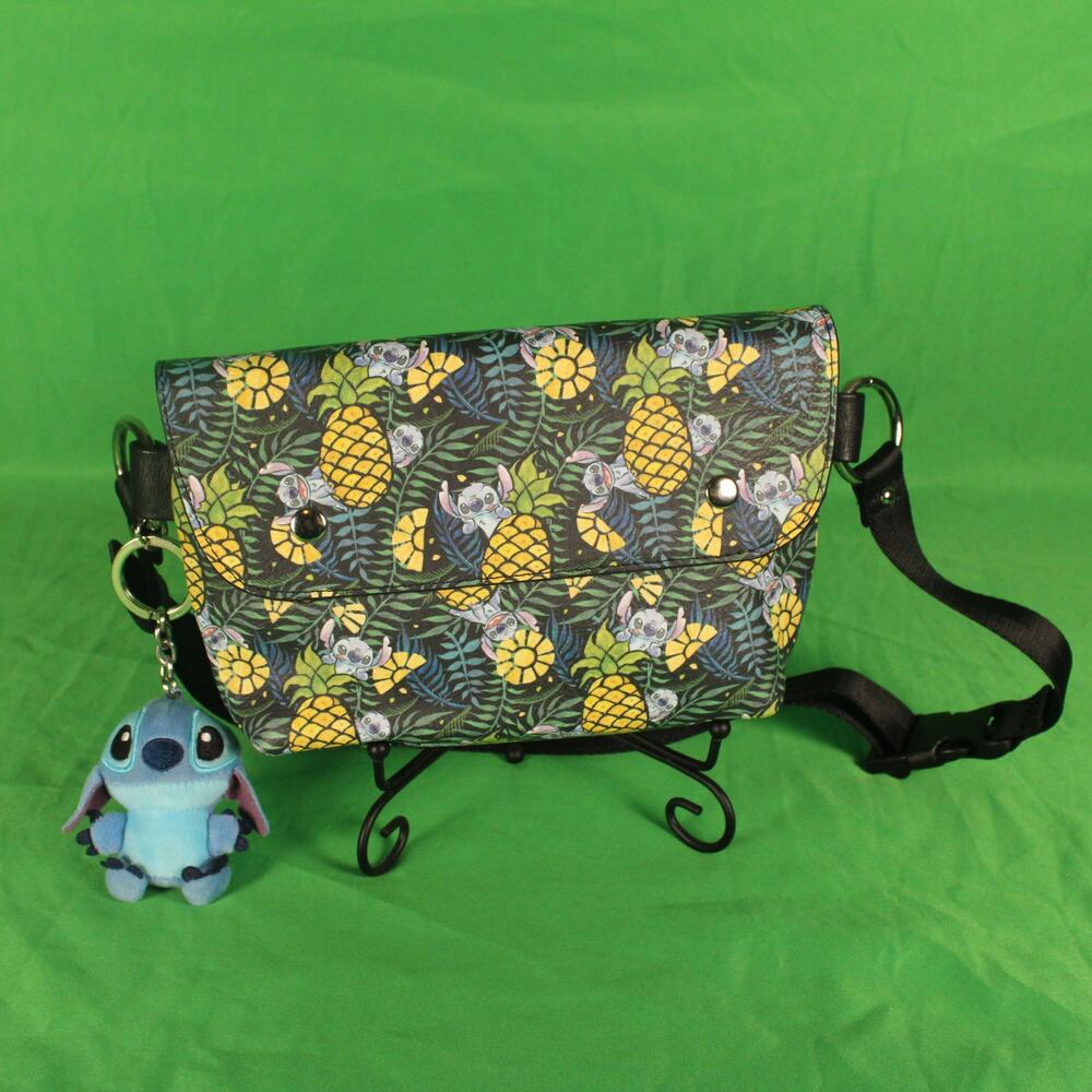 Loungefly Stitch Pineapples Fanny Pack ā OG Heart Logo ā NWT